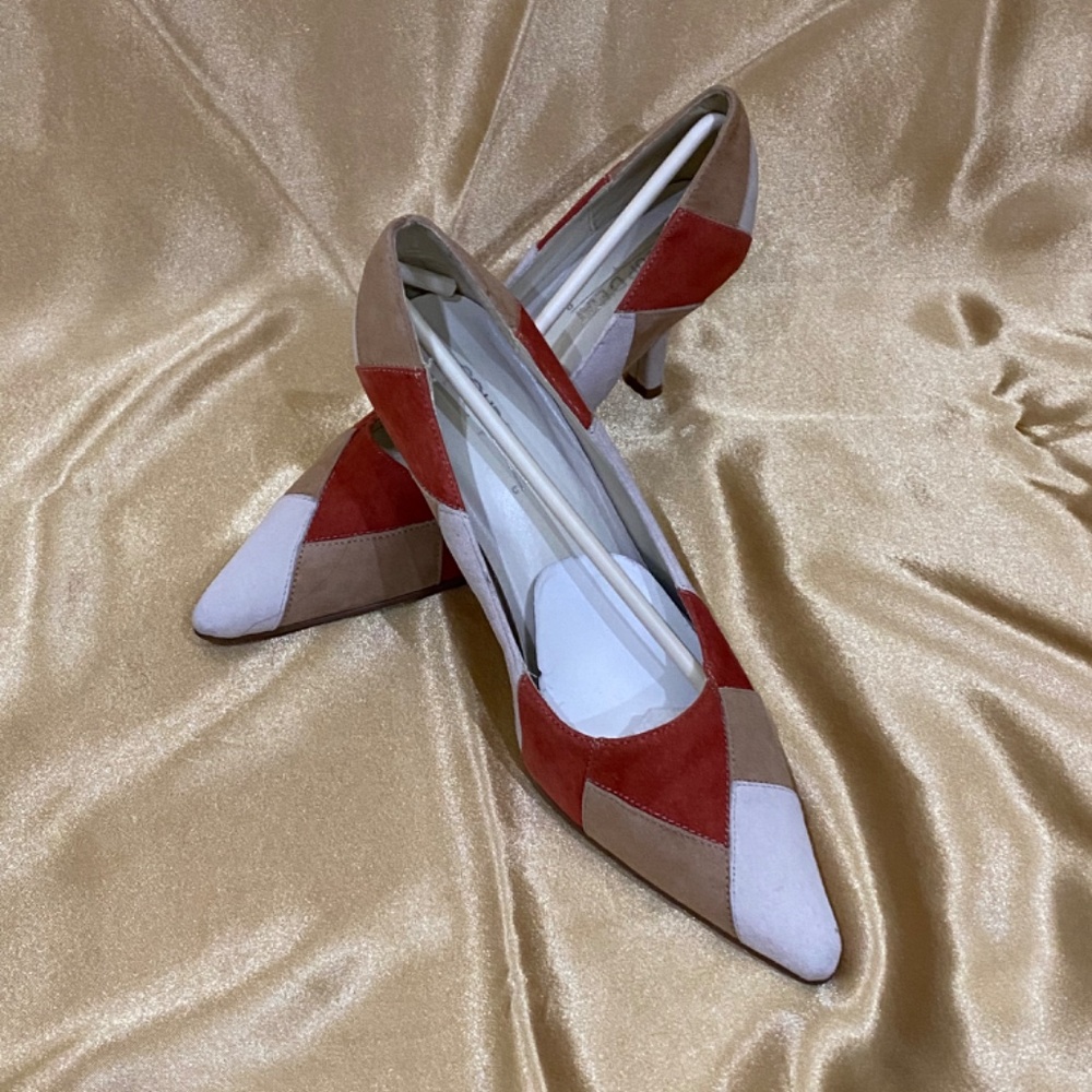 Heels - Picture 4 of 5